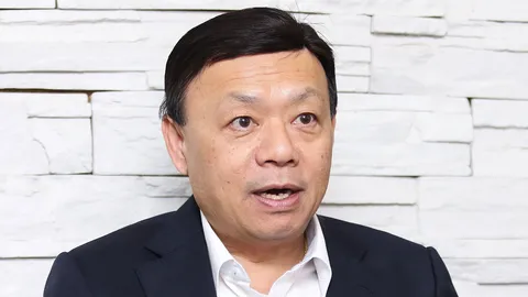 "ฐากร" ชน "ทีโอที" ได้คลื่นสมใจ