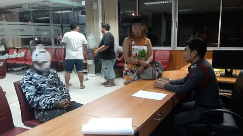 เปิดศึกโหด! แม่ค้าสลัด ยกกระทะน้ำมันเดือดๆ ราดแม่ค้าลูกชิ้นเจ็บสาหัส