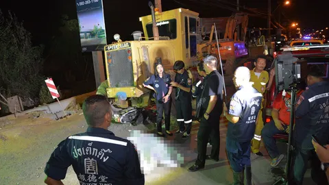 2 สาวควบจยย.ชนรถเกรดเดอร์สร้างทางริมถ.ติวานนท์ ดับคาที่ 1 เจ็บ 1 