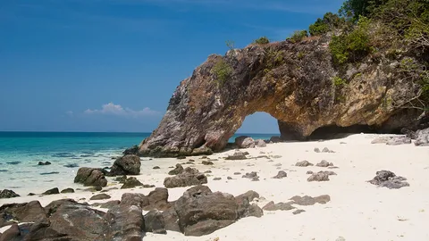 สตูลแข่งขันวิ่งย้อนรอย ประวัติศาสตร์ตะรุเตา