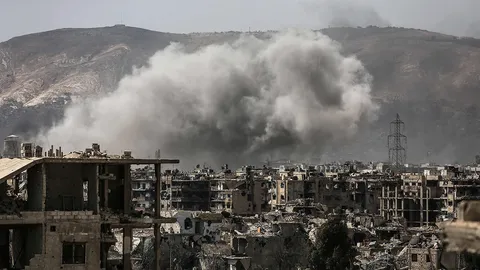 เดือด! กบฏซีเรียลอบโจมตีเมืองหลวงดามัสกัส ปะทะกองทัพ รบ.