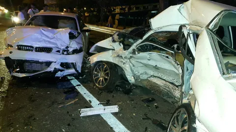 เดียร์ ลูกโหน่ง ชะชะช่า ขับBMW ชนเก๋งแลนเซอร์เจ็บคู่กรณีดับคาที่(คลิป)