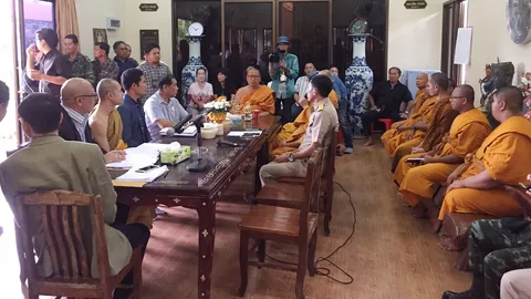 เจ้าอาวาส-พระลูกวัดเมืองชล หย่าศึกฟ้องร้องปมผิดพระธรรมวินัยนาน 2 ปี
