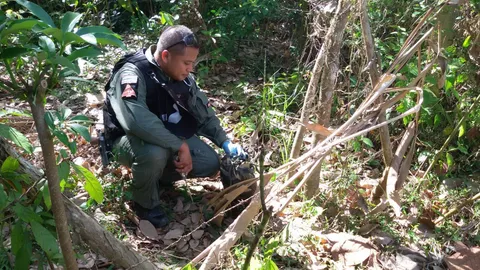 ทหารยิงปะทะ 2 คนร้าย คาดเป็นแกนนำอาร์เคเค ท้ายหมู่บ้านที่ยะลา (คลิป)