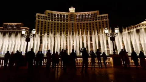 โจร ‘หน้ากากหมู’ ปล้นร้านเพชรในเวกัส แต่ไม่รอดโดนจับได้