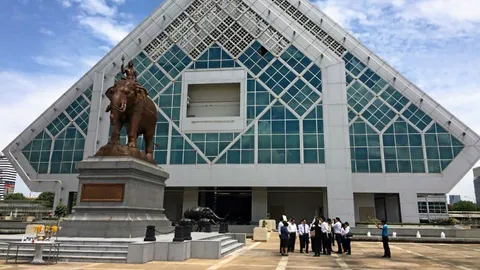 ถนนใหม่รอบศาลาว่าการ กทม.2 คืบ