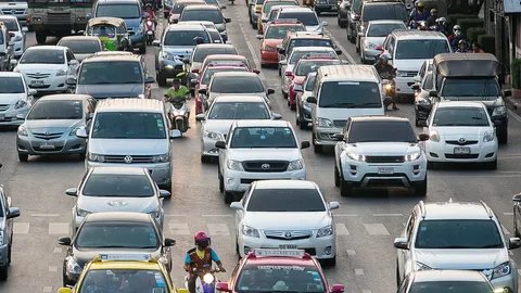 แชร์ว่อนสะพานแยกพระราม 9 ชำรุด โยธายันเหล็กผุไม่มีผลต่อการรับ นน.