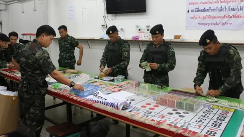 ทหารฉก.ภาค 1 บุกทลายบ่อนใหญ่ย่านรัชดา36 จับนักพนันได้เพียบ