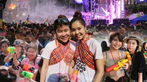 ปักหมุดตัวเปียก! 7 ที่เล่นน้ำสงกรานต์กรุงเทพฯ All day All night ชอบที่ไหน?