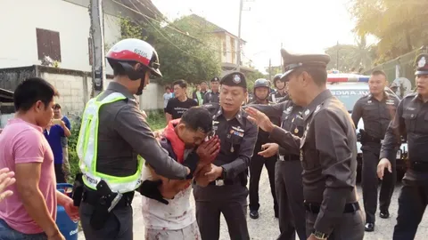 ตาป่วยทางจิต! เจออากาศร้อน หยิบมีดเฉาะหัวยายสาหัส ตร.ต้องกล่อมนับ ชม.