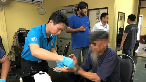 พ่อฆ่าลูกชายรัวยิงหมดโม่ อ้างแค้นสะสมถูกทุบตีประจำ งานการก็ไม่ทำ