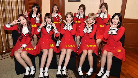 ดับร้อนเมืองไทย เสน่ห์ "ทไวซ์" สดใสยกกำลัง9 เผยมุมทุกข์สุขกลมเกลียวเพื่อนไม่ทิ้งกัน