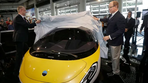 เหาะเหินไปกับรถบินได้