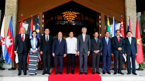 แถลงการณ์ ปธ.อาเซียนอ่อนข้อให้จีน