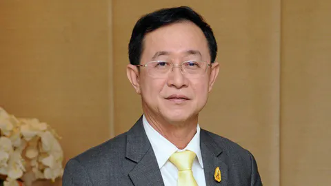 'อาคม' สั่งเบรกแผนชง ครม. ส่วนต่อขยายสีเขียว รอ กทม. โอนหนี้