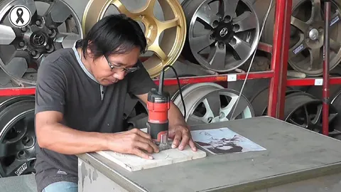 แกะสลักพระบรมสาทิสลักษณ์ฯหนุนโอทอป