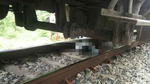 สลด! ผู้เฒ่านิรนาม นั่งรอให้รถไฟทับร่าง ขาขาดสองข้างดับสยอง ที่ตรัง