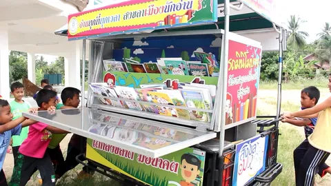 ความรู้มาแล้วจ้า! กศน.สงขลา ทำรถห้องสมุดเคลื่อนที่ ไปหาคนอ่านทุกชุมชน 