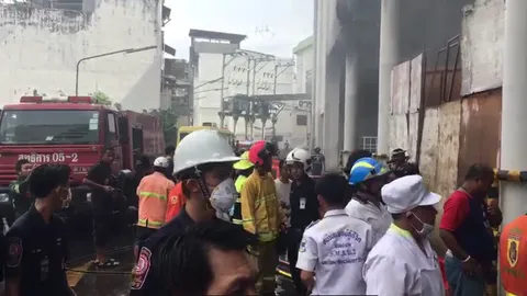 โกลาหล! ไฟไหม้! ห้างบิ๊กซีสะพานควาย จนท.เร่งดับ  (ชมคลิป)