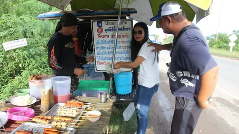 ซื้อไส้กรอก-ลูกชิ้น ได้บุญ! พ่อค้าแบ่ง20% ซื้ออุปกรณ์สนับสนุนรถกู้ภัย