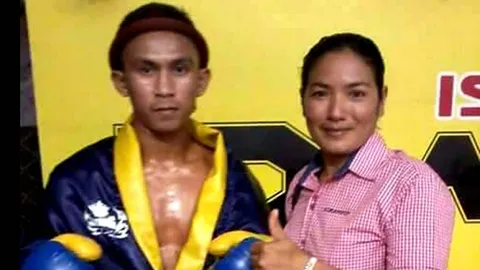 ตร.เร่งไล่ล่าคนร้ายยิงจ่อหัว ‘ยอดขุนพล ส.จ.วิชิตแปดริ้ว’ นักมวยดังดับ