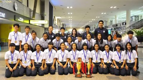 ชบาแก้วยู15 กลับถึงไทย หลังผงาดคว้าแชมป์อาเซียน