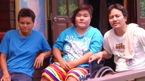 สาวมาด น้อยใจผัว วางแผนให้เพื่อนพาหนีออกจากบ้าน!! (คลิป)