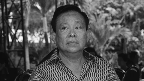 พระราชทานเพลิงศพ พล.อ.อิสระพงศ์ หนุนภักดี 4 มิ.ย. 60 วัดพระศรีมหาธาตุฯ