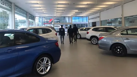 'ดีเอสไอ' อายัดอีก 38 คัน ‘รถหรูเลี่ยงภาษี’ โชว์รูมกลางห้างดังโดนด้วย