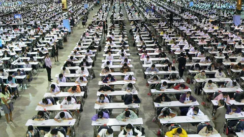 เด็กเกิดใหม่น้อยส่งผล ยอดแอดมิชชั่นปีนี้ลดวูบ