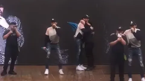 แชร์กระหึ่มโซเชียล ท่าที เป๊ก ผลิตโชค ต่อเด็กออทิสติก (คลิป)