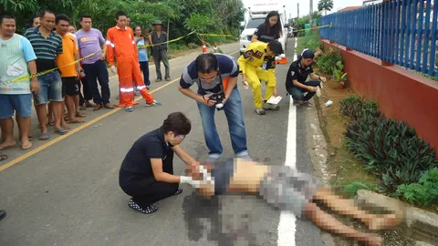 แค้นผู้ใหญ่บ้านปลดพ้นผู้ช่วย คว้าลูกซองยิงสาหัส คนมาช่วยถูกยิงตาย