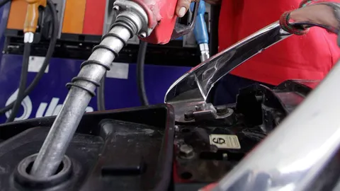 ปตท.-บางจาก ลดราคาน้ำมันทุกชนิดลง 50สต. เว้นE85 ลง30สต. ดีเซล ลง40สต.