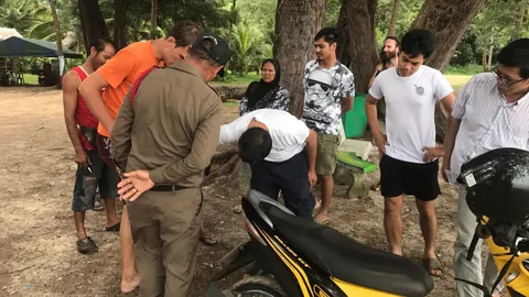 ฝืนเตือนคลื่นแรง หนุ่มยูเครนเล่นทะเลถูกซัดหาย โผล่เกยหาดสภาพล่อนจ้อน