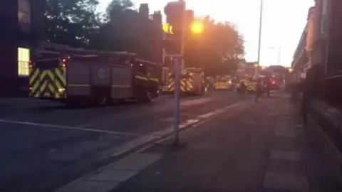 เศร้าอีก พบศพหญิง พร้อม 2 ลูกน้อยตายสลด ในแฟลตที่จอห์น เลนนอน เคยอยู่