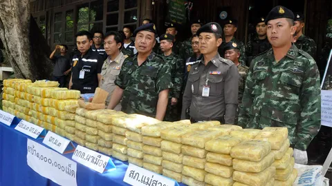 ร้อยฉก.ม.3 สกัดจับแก๊งขนยาบ้า ขณะลำเลียงขนข้ามแม่น้ำสาย 1ล้านเม็ด