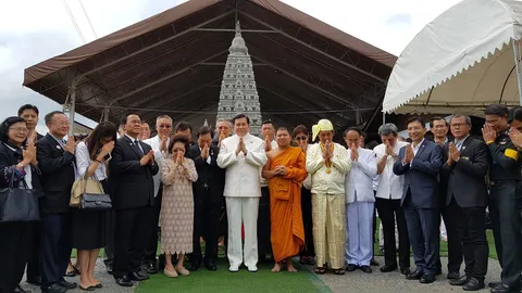 พระอาทิตย์ทรงกลดปิดธรรมยาตรา
