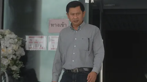 ‘นายกวสุ’ อย่ามาโดนตัวกู! เข้ารายงานตัวศาลคดีใช้งบ โยงค้ากามแม่ฮ่องสอน