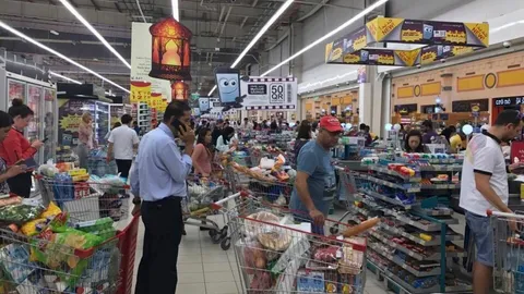 ชัตดาวน์ กาตาร์! หุ้นร่วงระนาว 7.3% ประชาชนแห่ซื้อน้ำอาหารกักตุนแล้ว