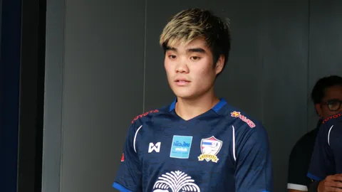 ‘พีรดนย์’ สุดภูมิใจ! ติดธงรับใช้ชาติตามรอยผู้เป็นพ่อ