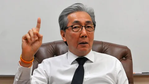 'สมคิด' ยัน รมต.ทุกคนพร้อมให้ 'กกต.' ตรวจสอบคุณสมบัติ  