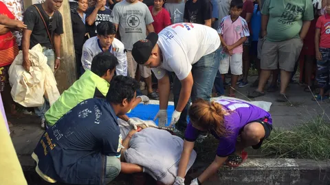 ตีนผีซิ่งสิบล้อเบรกไม่อยู่ ชน จยย.คาแยกไฟแดง ดับ 1 เจ็บ 3