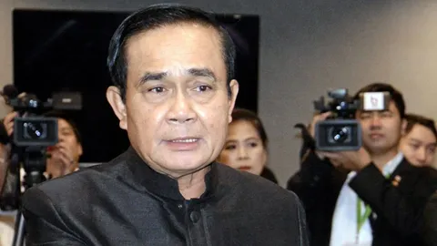 ชาวชุมชนด่านนอก จ.สงขลา ร้อง 'บิ๊กตู่' อ้างถูกกรมธนารักษ์ไล่ที่