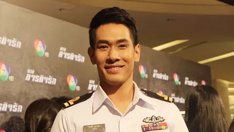 อ๋อม แจง ฝน ณธิดา แค่น้อง ปัดเป็นพระเอก อ. ไม่ให้เกียรติคบ หญิง (คลิป)