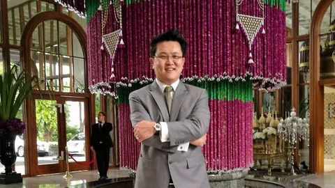 "จักรกริช เจริญเมธาชัย"ผู้บริหารมาแรงในวงการลงทุน ยึดคติ รู้จักพอ เพราะเงินไม่ใช่ทุกอย่างในชีวิต