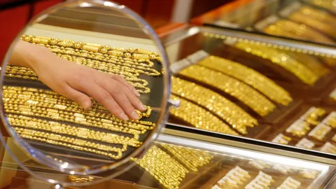 เงินบาทแข็งค่า กดดันราคาทองไทยวันเดียว รูดลง 150 บาท 