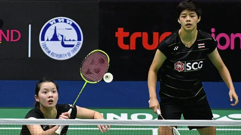 ‘ปอป้อ-เอิร์ท’ ตบเจ้าถิ่นกระจาย ทะลุรอบสองหญิงคู่อิเหนา โอเพ่น