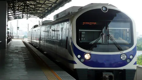 เสียชีวิตแล้ว! หญิงตกรางแอร์พอร์ตลิงก์ พบร่วงไปเอง รถไฟเบรกไม่ทันถูกชน