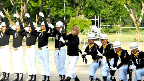 'แฟนซีดริลล์' ทหารเรือดังไกล 'เทโกชิ ยูยะ' นักร้องวง NEWS บุกทำรายการ