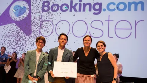 สตาร์ทอัพไทย 'โลเคิล อไลค์' ติด 10 ทีมสุดท้าย รางวัล Booking.com
